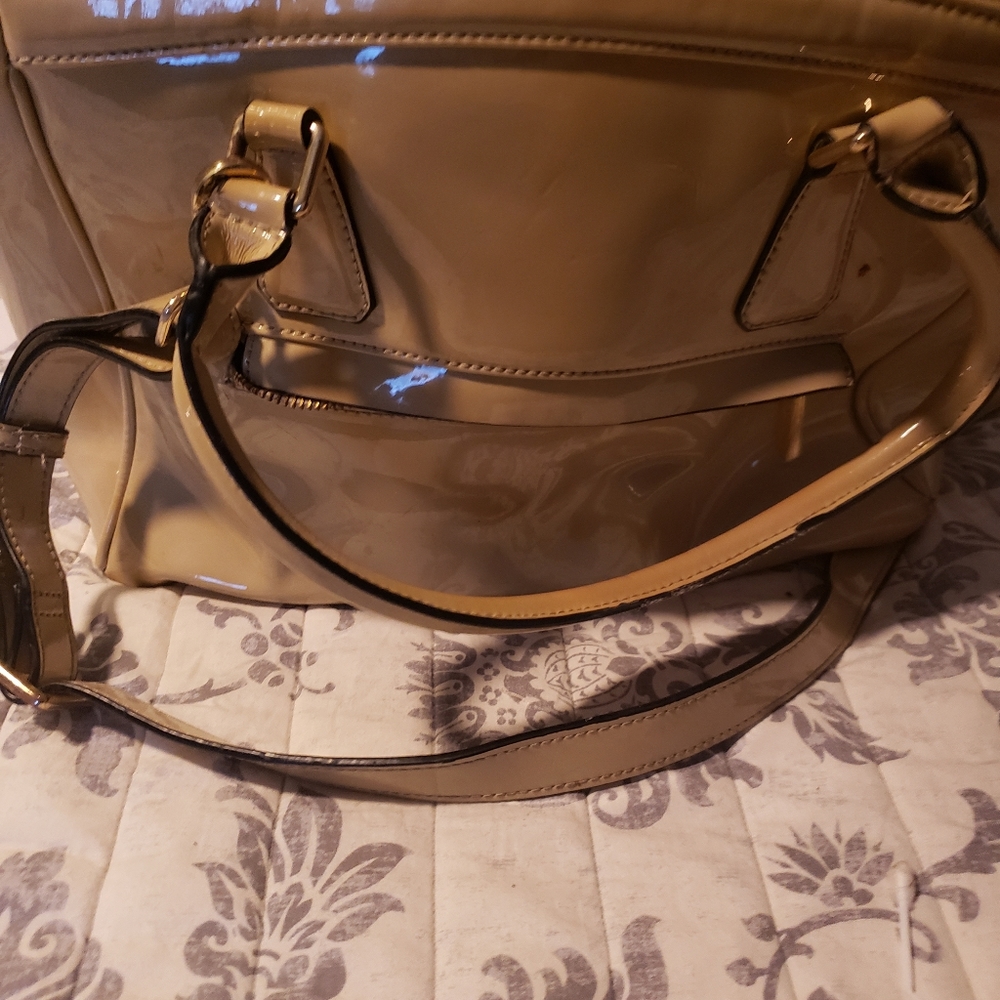 Patent leather purse